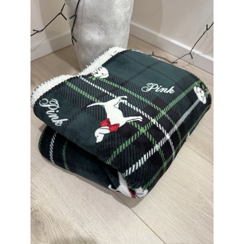 PINK Victoria's Secret Green Plaid Dog Puppy Sherpa Throw Blanket 50x60